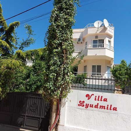 Villa Lyudmila Utjeha Esterno foto