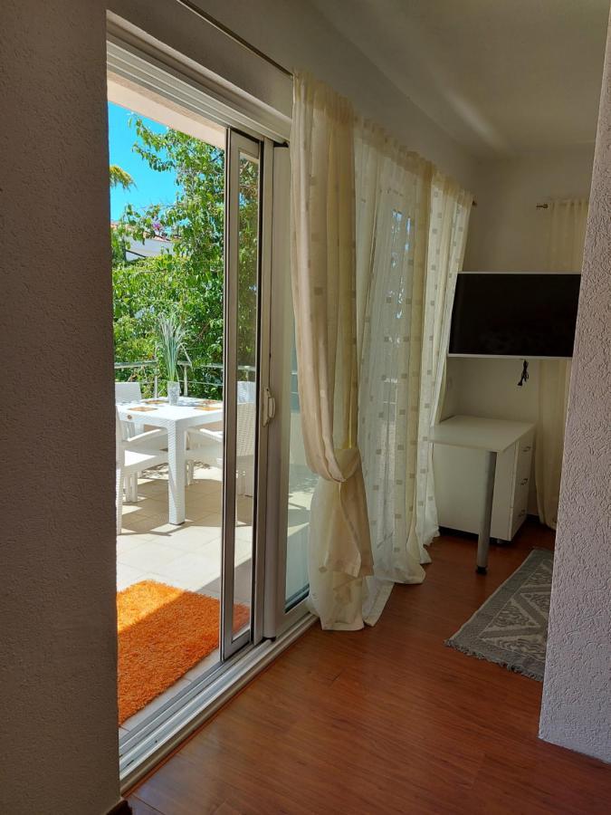 Villa Lyudmila Utjeha Esterno foto