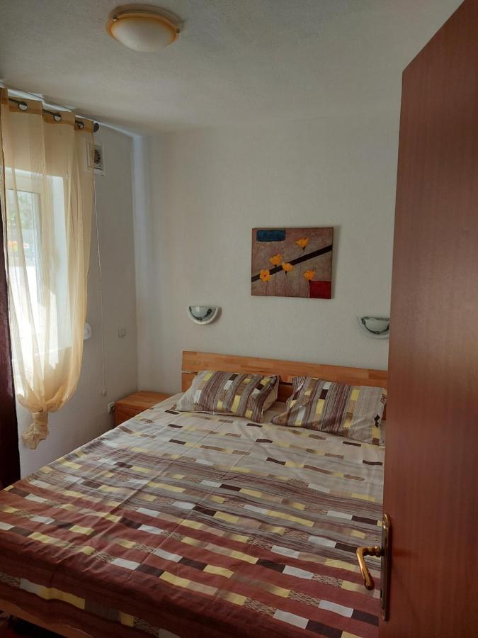 Villa Lyudmila Utjeha Esterno foto