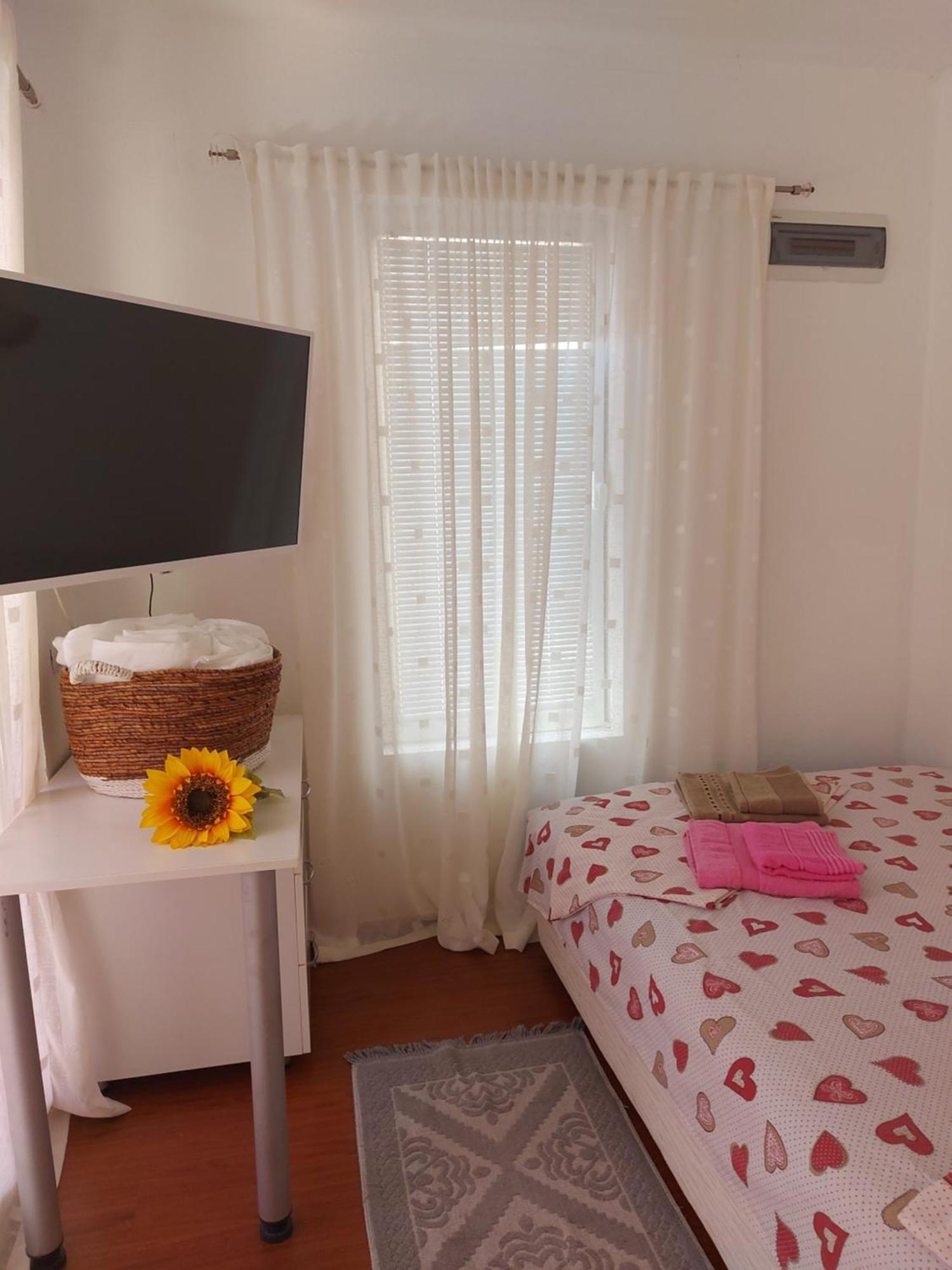 Villa Lyudmila Utjeha Esterno foto